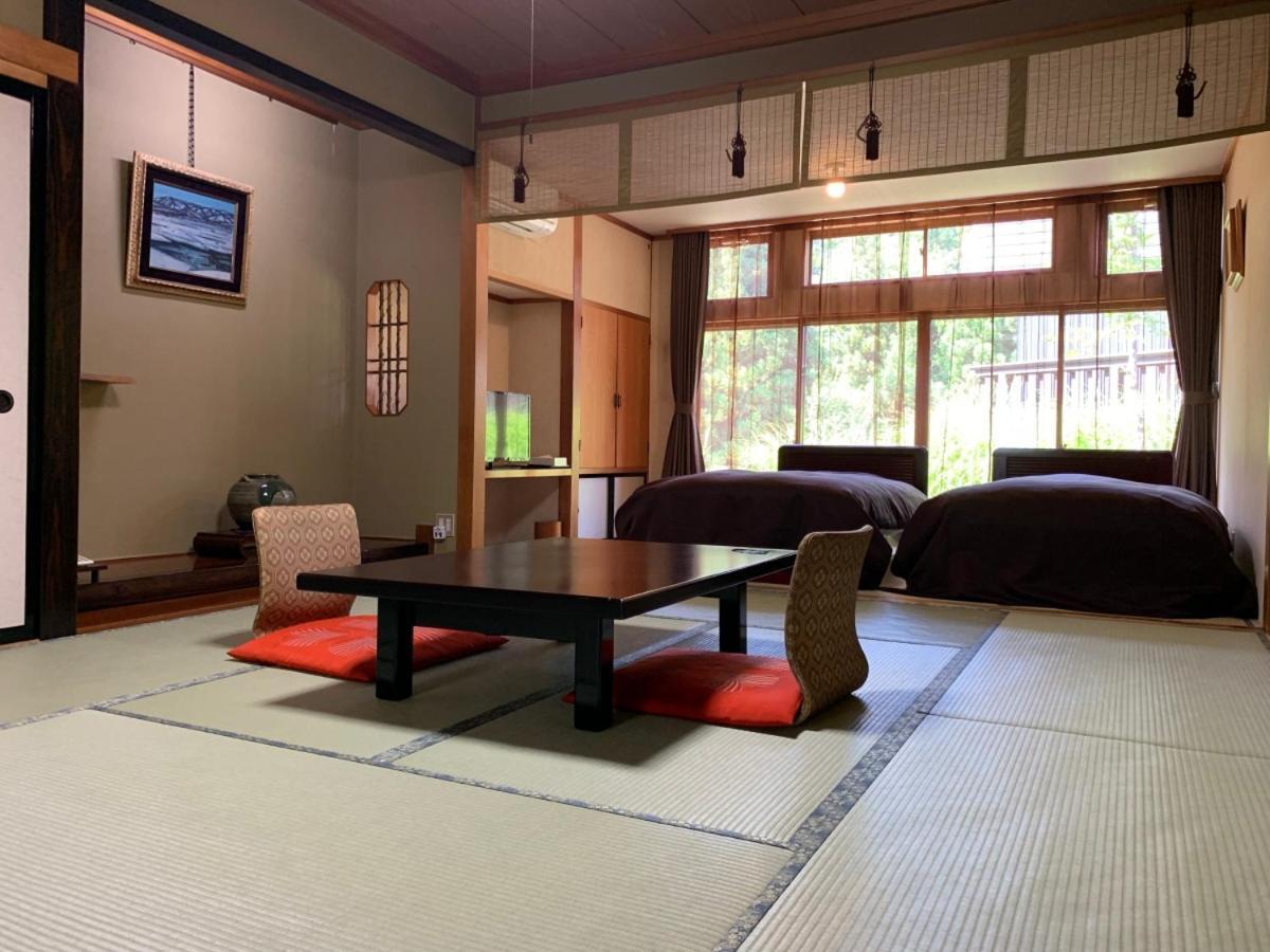 Отель Yamanosho Yuzawa  Экстерьер фото